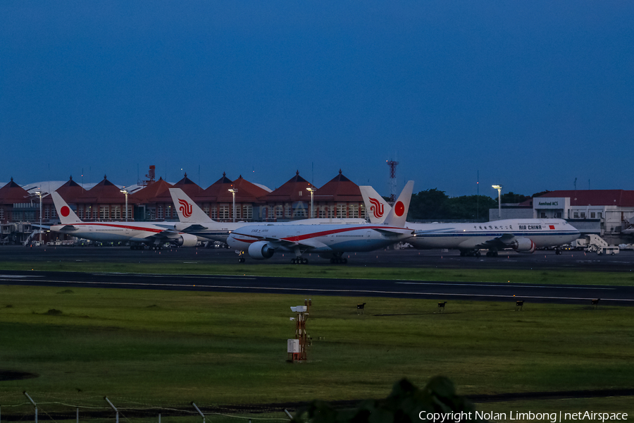 Japan Air Self-Defense Force Boeing 777-3SB(ER) (80-1112) | Photo 537748