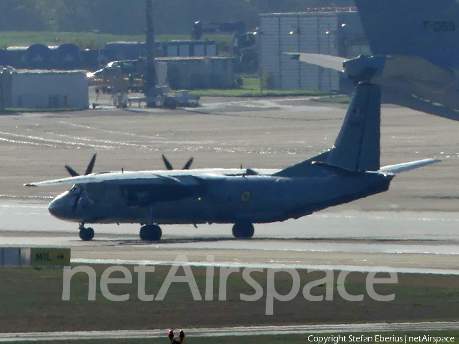 Romanian Air Force (Forțele Aeriene Române) Antonov An-26 (810) | Photo 535381