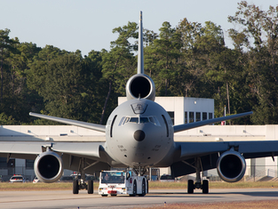 United States Air Force McDonnell Douglas KC-10A Extender (82-0192) at  Houston - George Bush Intercontinental, United States