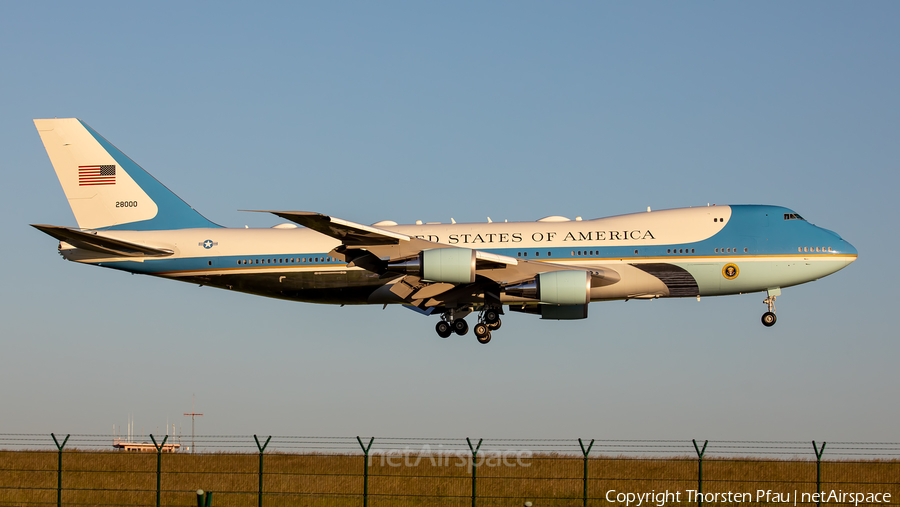 United States Air Force Boeing VC-25A (82-8000) | Photo 452775