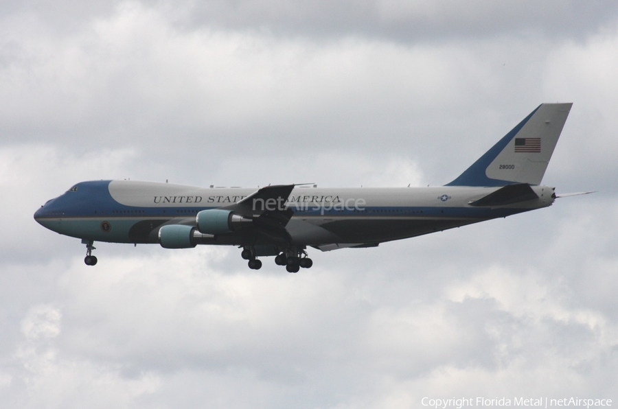 United States Air Force Boeing VC-25A (82-8000) | Photo 460721