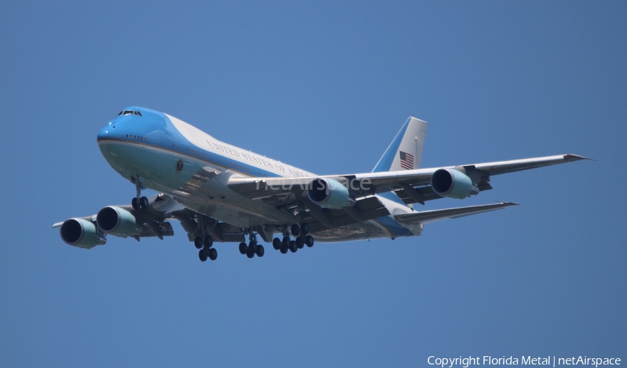 United States Air Force Boeing VC-25A (82-8000) | Photo 460756