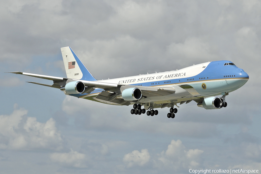 United States Air Force Boeing VC-25A (82-8000) | Photo 11024