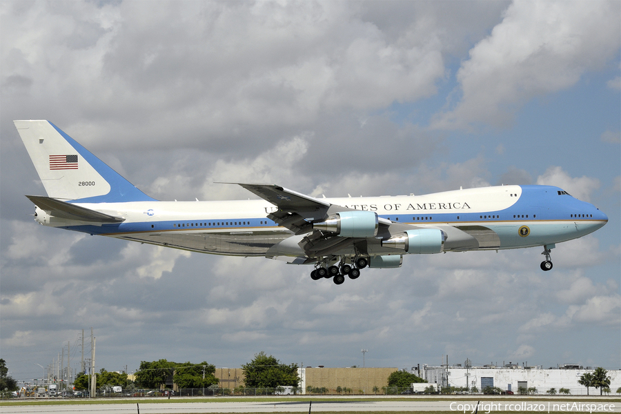 United States Air Force Boeing VC-25A (82-8000) | Photo 11025