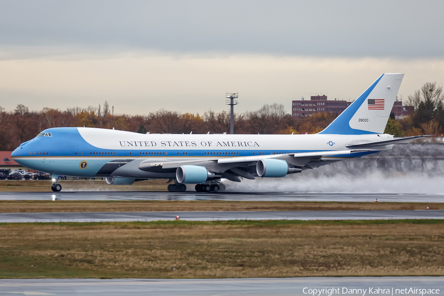 United States Air Force Boeing VC-25A (82-8000) | Photo 131810