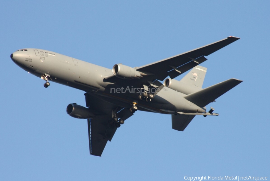 United States Air Force McDonnell Douglas KC-10A Extender (83-0076) | Photo 370184