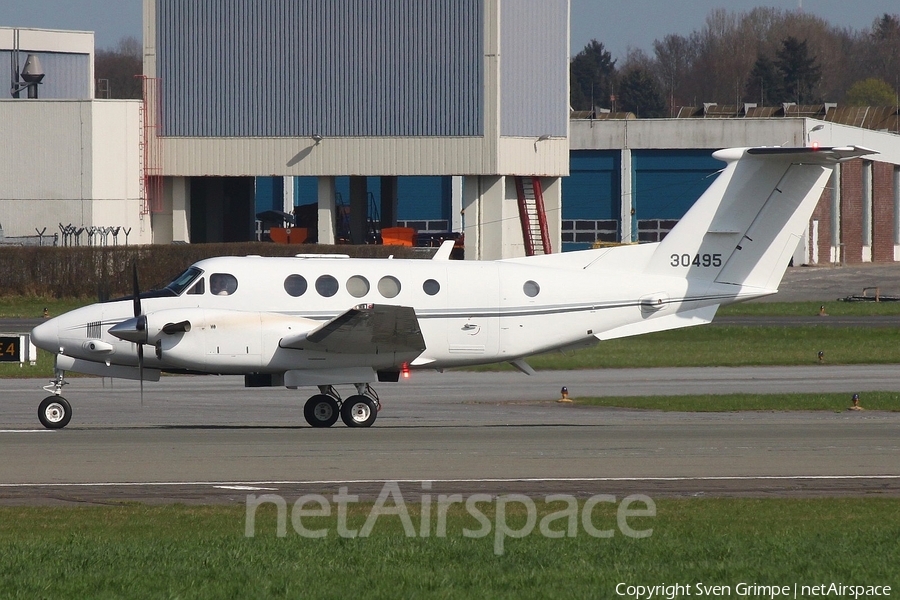 United States Air Force Beech C-12C Huron (83-0495) | Photo 238449