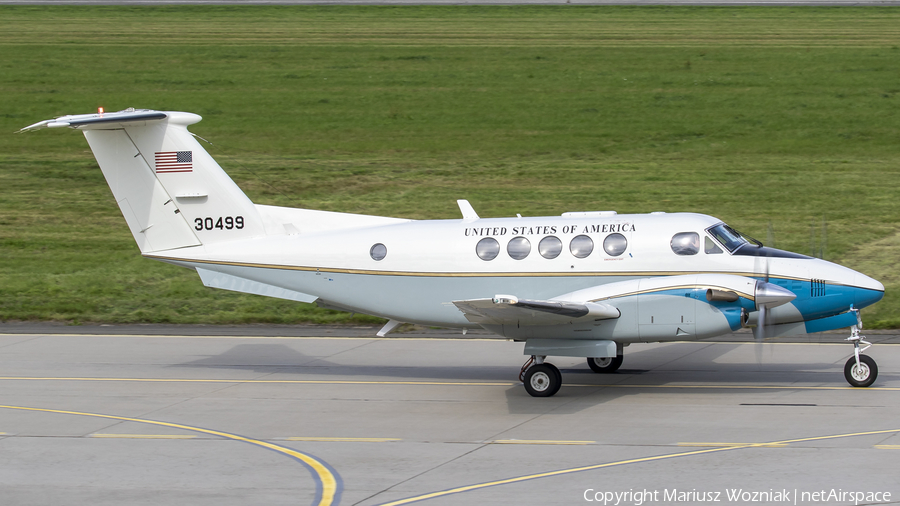 United States Air Force Beech C-12D Huron (83-0499) | Photo 651856