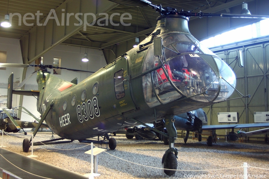 German Army (Heeresflieger) Vertol H-21C Shawnee (8308) | Photo 52558