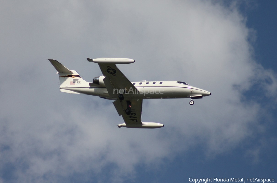 United States Air Force Learjet C-21A (84-0072) | Photo 461318