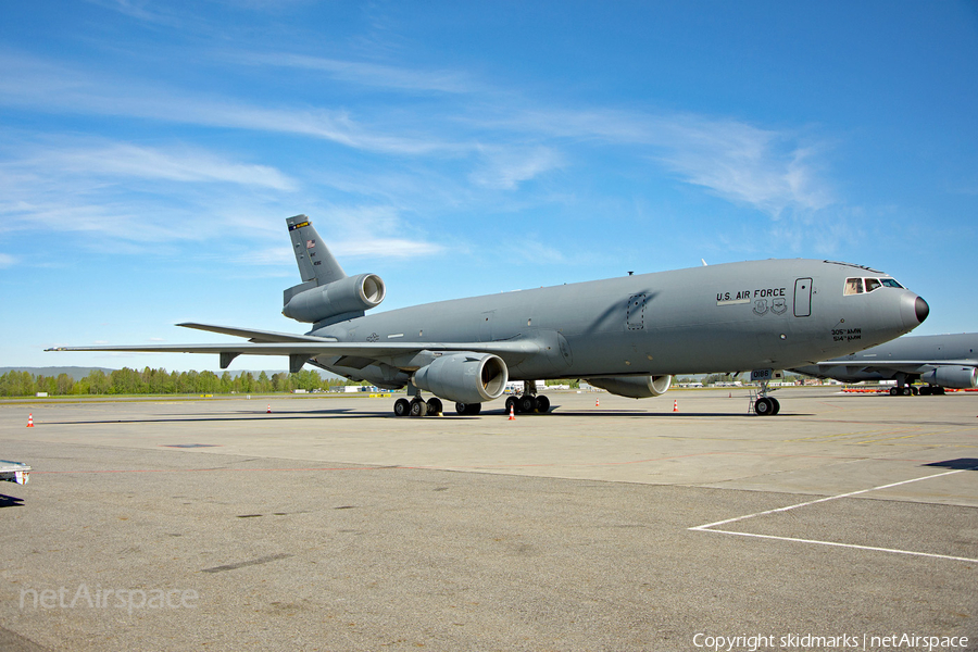 United States Air Force McDonnell Douglas KC-10A Extender (84-0186) | Photo 320874
