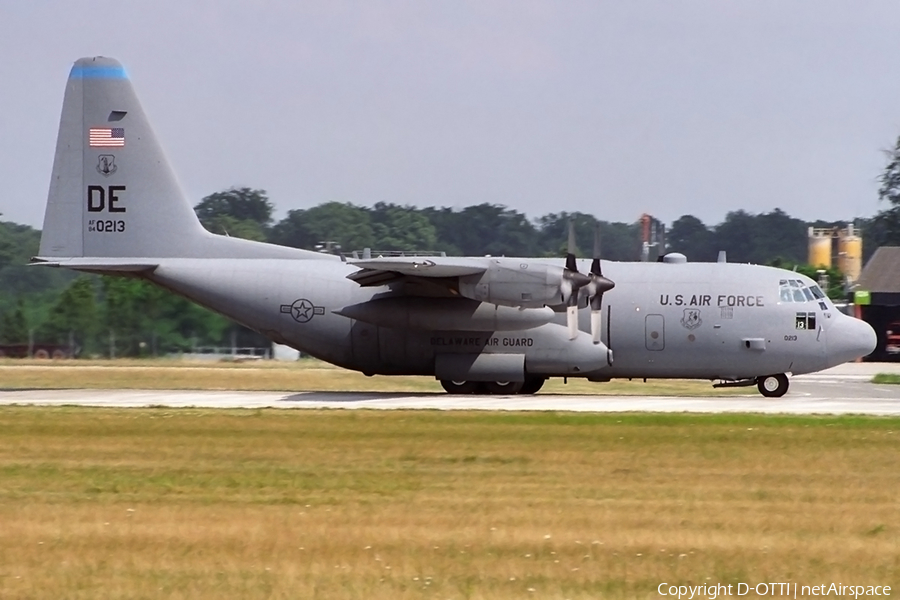United States Air Force Lockheed C-130H Hercules (84-0213) | Photo 262686