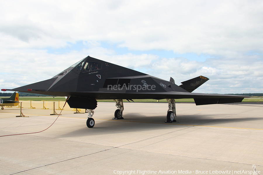 United States Air Force Lockheed F-117A Nighthawk (84-0827) | Photo 160079