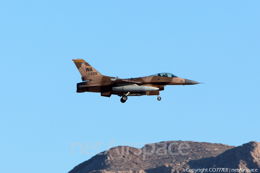 United States Air Force General Dynamics F-16C Fighting Falcon (84-1220) | Photo 39987