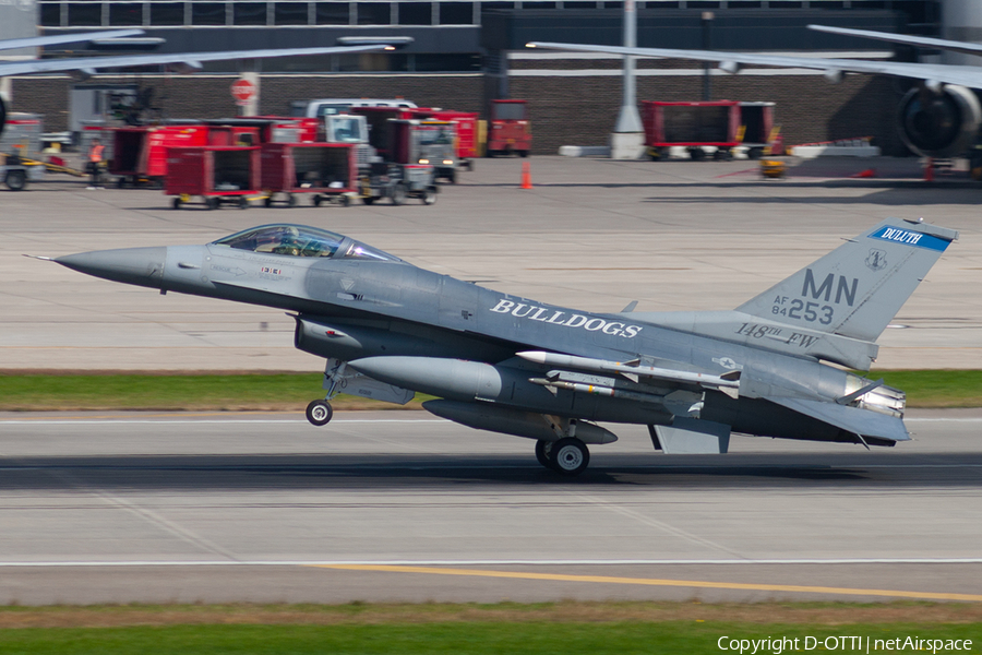 United States Air Force General Dynamics F-16C Fighting Falcon (84-1253) | Photo 189633