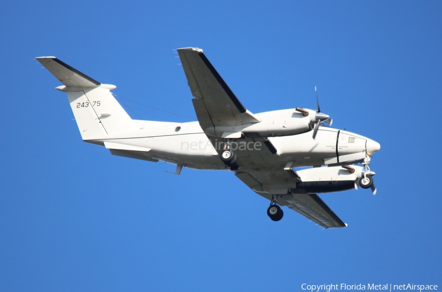 United States Air Force Beech C-12D Huron (84-24375) | Photo 308462