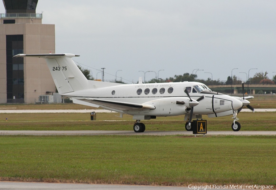 United States Air Force Beech C-12D Huron (84-24375) | Photo 461461