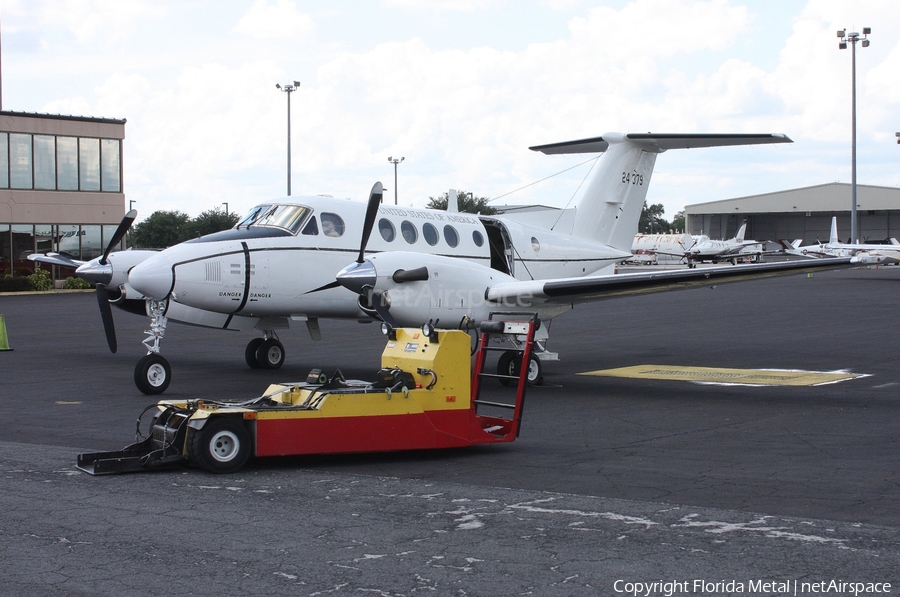 United States Army Beech C-12D Huron (84-24379) | Photo 461463