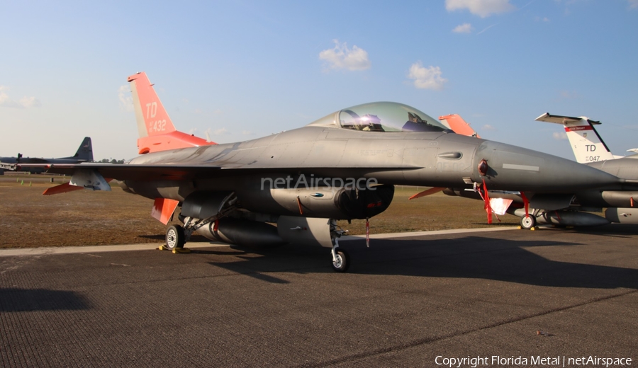 United States Air Force General Dynamics QF-16C Fighting Falcon (85-1432) | Photo 563750