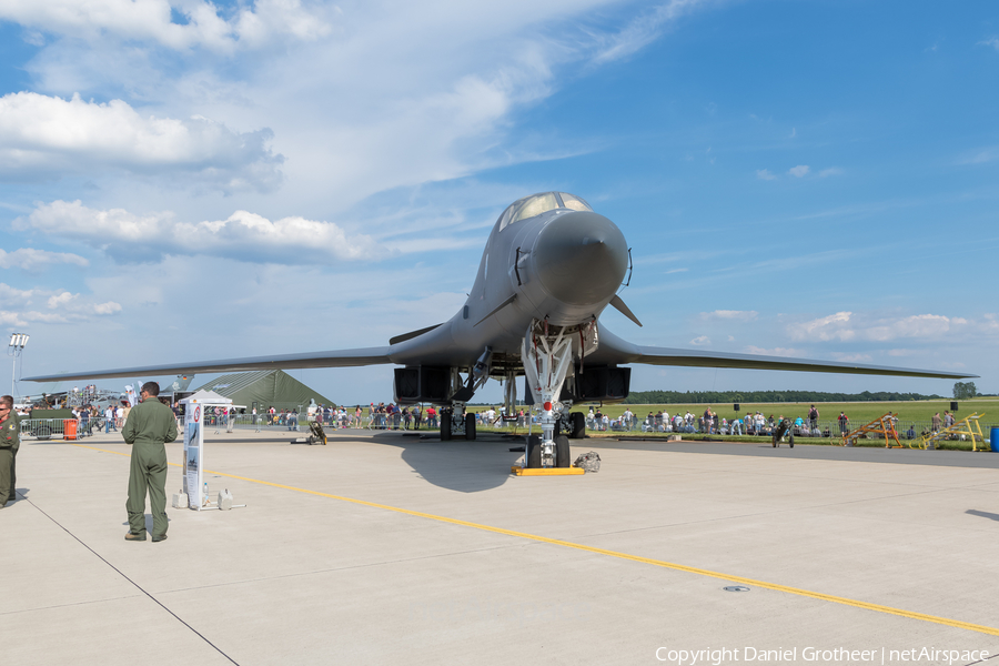United States Air Force Rockwell B-1B Lancer (86-0111) | Photo 111246