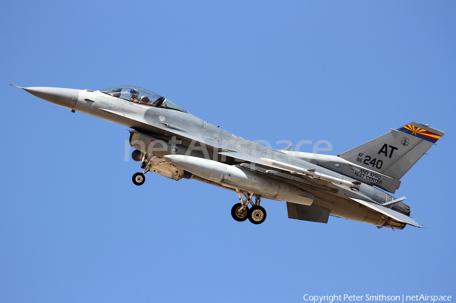 United States Air Force General Dynamics F-16C Fighting Falcon (86-0240) | Photo 271692
