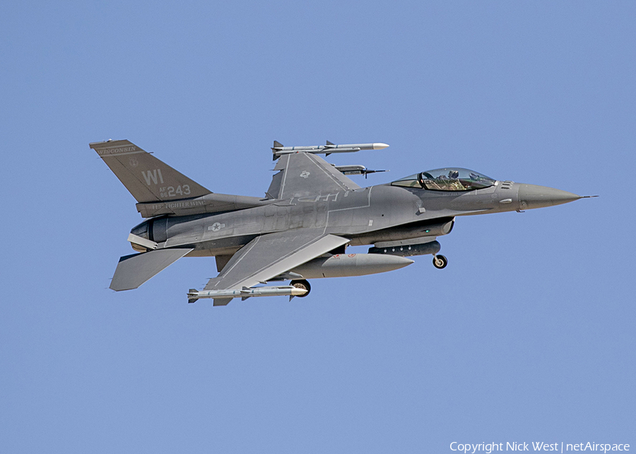 United States Air Force General Dynamics F-16C Fighting Falcon (86-0243) | Photo 438090