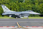United States Air Force General Dynamics F-16C Fighting Falcon (86-0294) at  San Juan - Luis Munoz Marin International, Puerto Rico