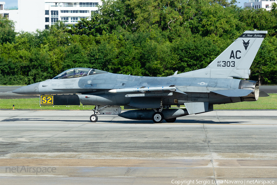 United States Air Force General Dynamics F-16C Fighting Falcon (86-0303) | Photo 491890