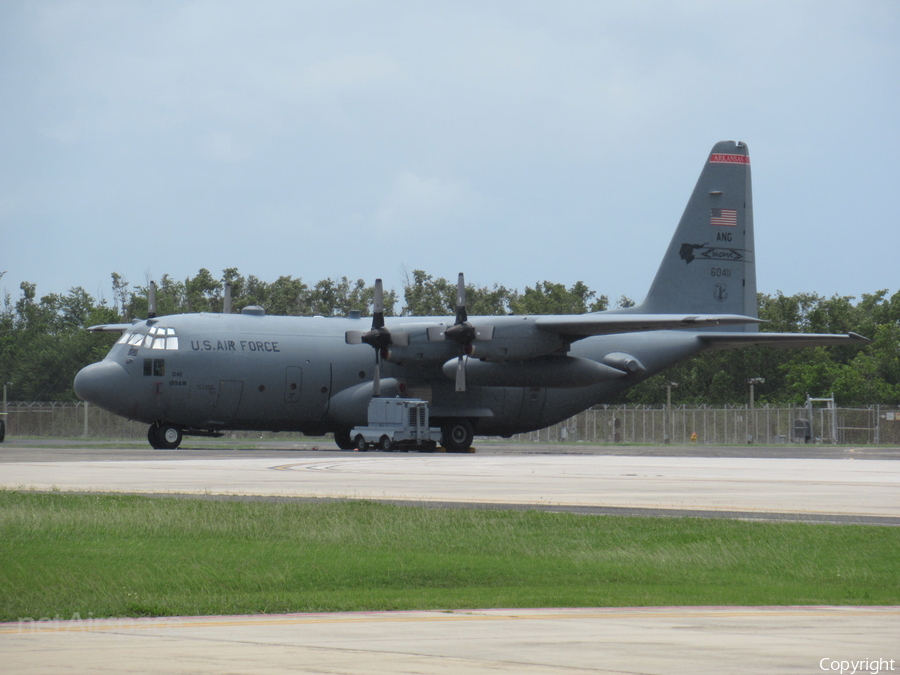 United States Air Force Lockheed C-130H Hercules (86-0411) | Photo 242042