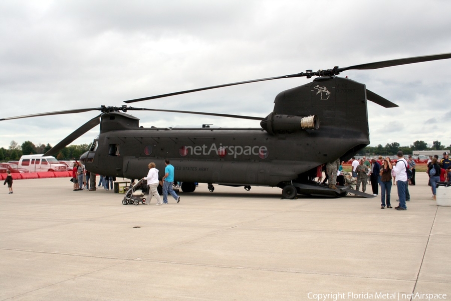 United States Army Boeing CH-47D Chinook (87-00093) | Photo 462295