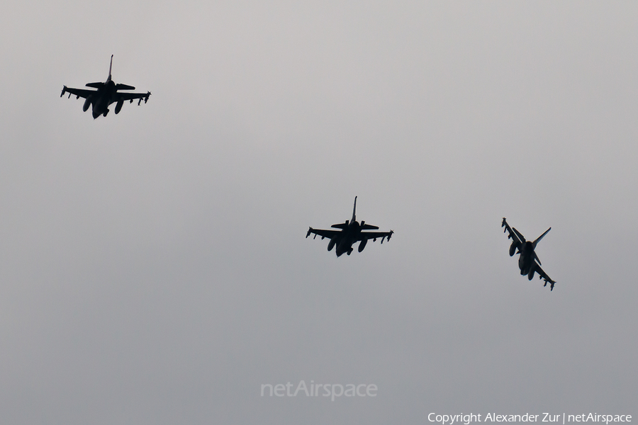 United States Air Force General Dynamics F-16C Fighting Falcon (87-0229) | Photo 576756
