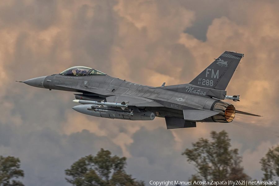United States Air Force General Dynamics F-16C Fighting Falcon (87-0288) | Photo 681314