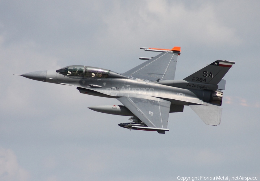 United States Air Force General Dynamics F-16D Fighting Falcon (87-0384) | Photo 462555