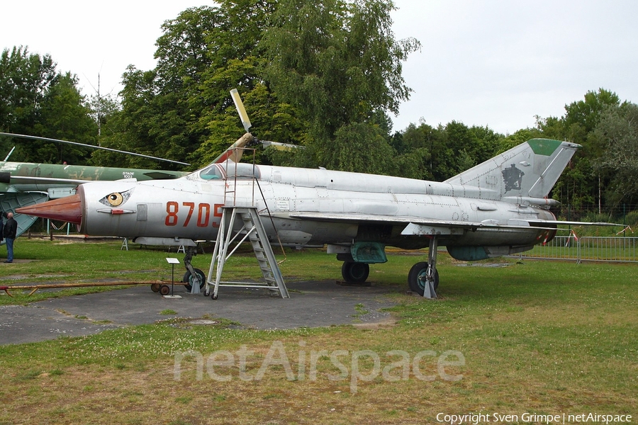 Polish Air Force (Siły Powietrzne) Mikoyan-Gurevich MiG-21bis Fishbed L (8705) | Photo 52559