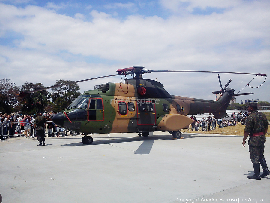 Brazilian Air Force (Forca Aerea Brasileira) Aerospatiale AS332M1 Super Puma (H-34) (FAB8730) | Photo 333002