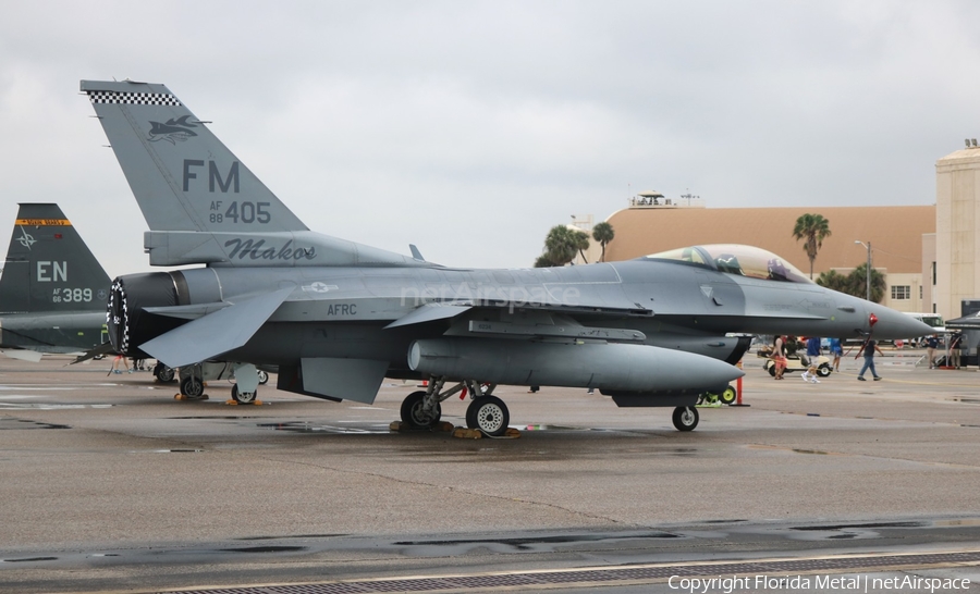 United States Air Force General Dynamics F-16C Fighting Falcon (88-0405) | Photo 336619
