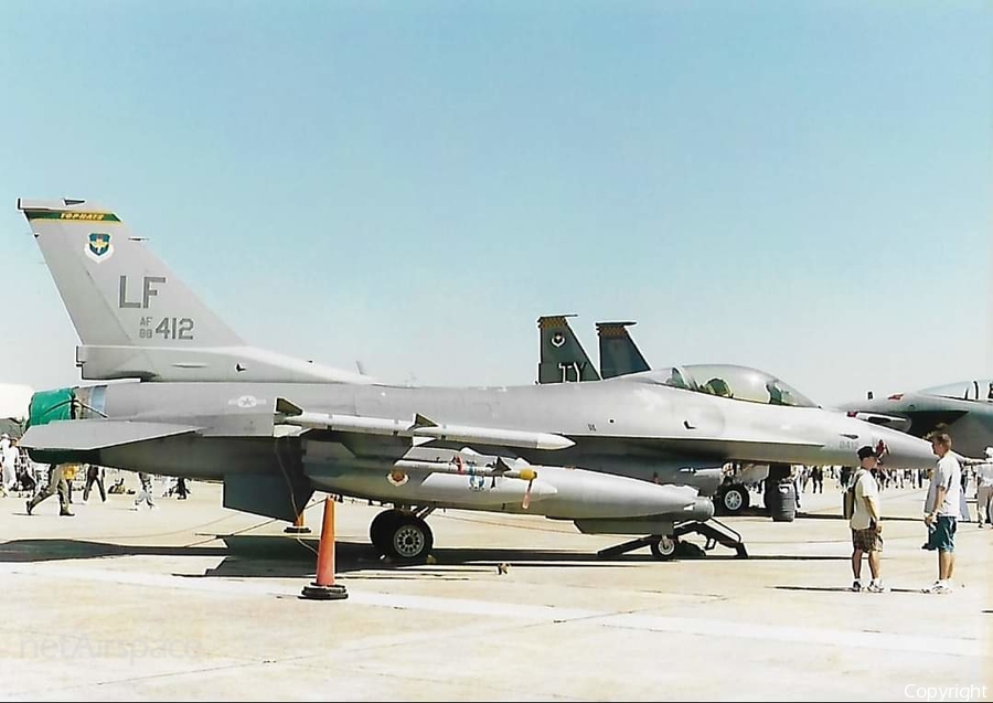 United States Air Force General Dynamics F-16CM Fighting Falcon (88-0412) | Photo 407284