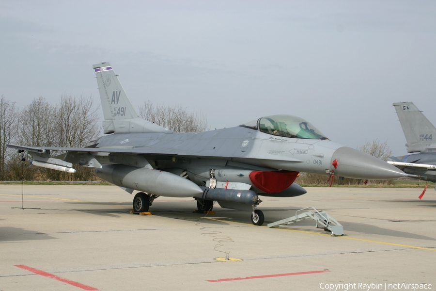 United States Air Force General Dynamics F-16CM Fighting Falcon (88-0491) | Photo 551096
