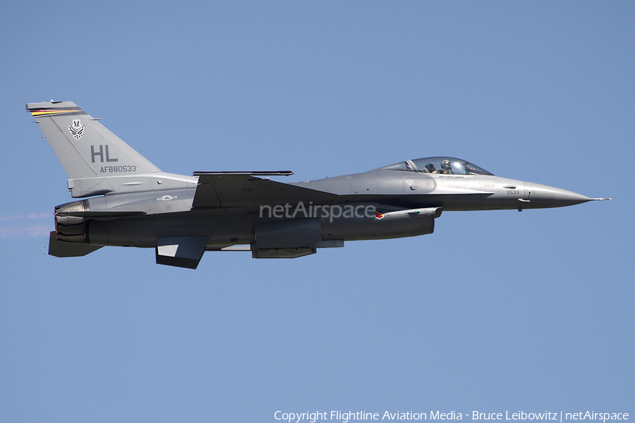 United States Air Force General Dynamics F-16CG Night Falcon (88-0533) | Photo 163480