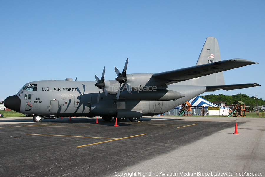 United States Air Force Lockheed C-130H Hercules (88-4405) | Photo 160797
