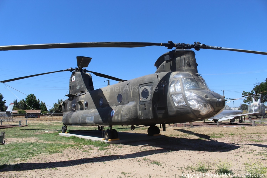 United States Army Boeing CH-47D Chinook (89-00153) | Photo 336621