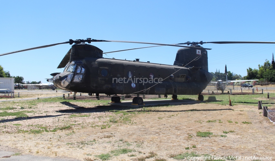 United States Army Boeing CH-47D Chinook (89-00153) | Photo 433101