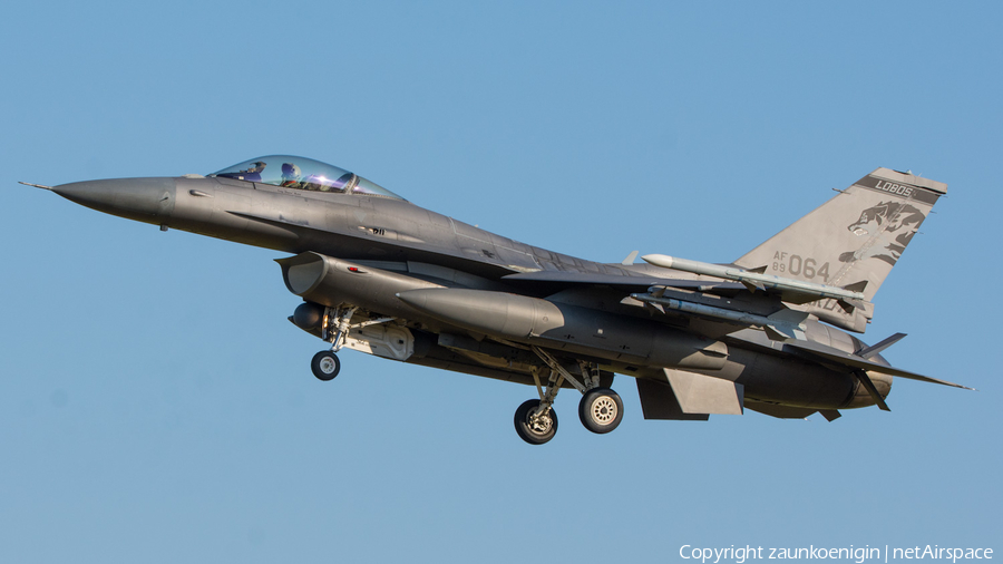 United States Air Force General Dynamics F-16CM Fighting Falcon (89-2064) | Photo 575940