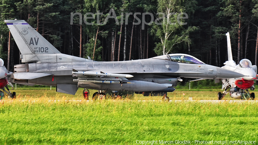 United States Air Force General Dynamics F-16CM Fighting Falcon (89-2102) | Photo 601927
