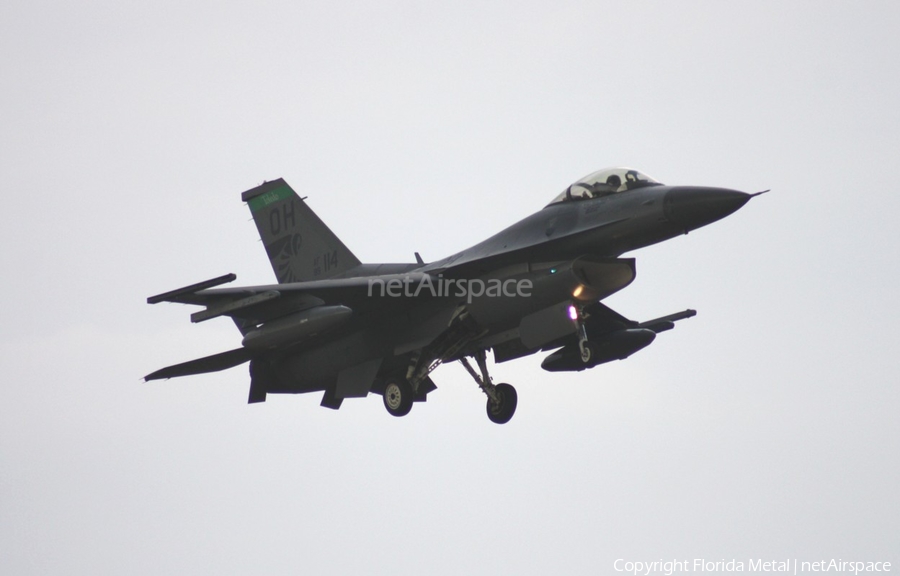 United States Air Force General Dynamics F-16CM Fighting Falcon (89-2114) | Photo 462888
