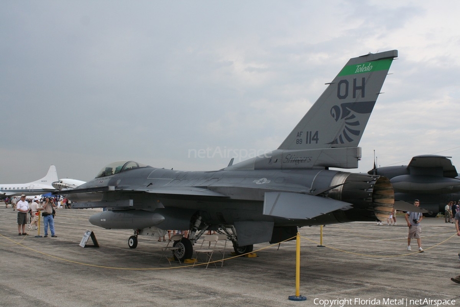 United States Air Force General Dynamics F-16CM Fighting Falcon (89-2114) | Photo 462891