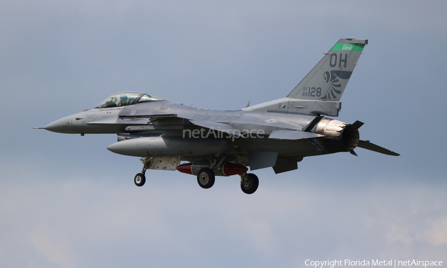 United States Air Force General Dynamics F-16CM Fighting Falcon (89-2128) | Photo 433107