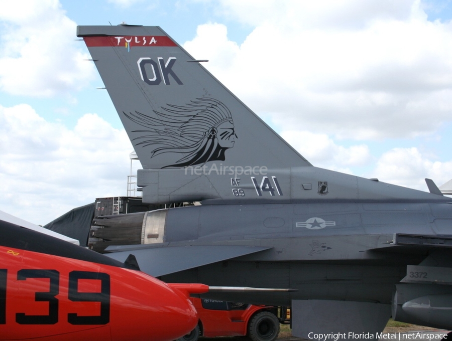 United States Air Force General Dynamics F-16C Fighting Falcon (89-2141) | Photo 462905