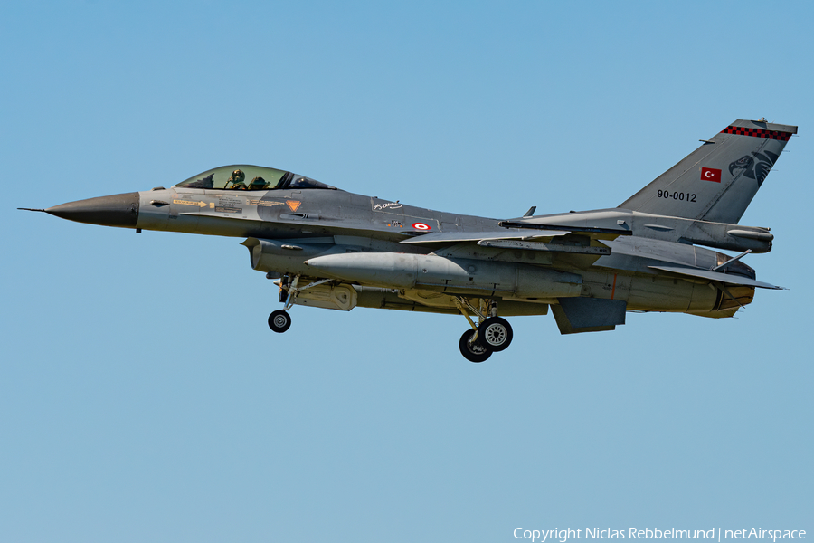 Turkish Air Force (Türk Hava Kuvvetleri) General Dynamics F-16C Fighting Falcon (90-0012) | Photo 574171