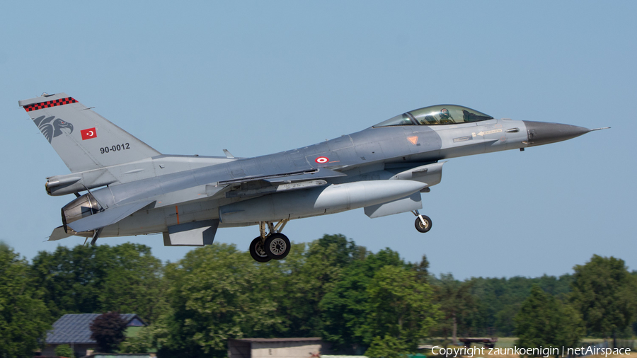 Turkish Air Force (Türk Hava Kuvvetleri) General Dynamics F-16C Fighting Falcon (90-0012) | Photo 575946